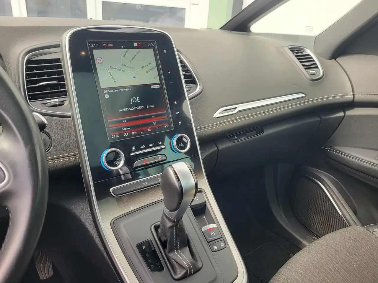 Renault Grand Scenic intens TCE140 EDC - Schaliegrijs 9
