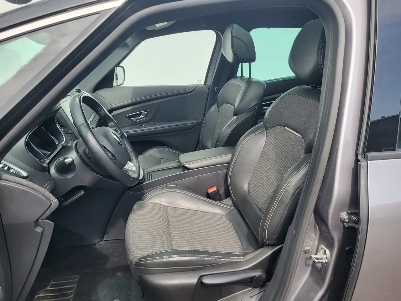 Renault Grand Scenic intens TCE140 EDC - Schaliegrijs 16