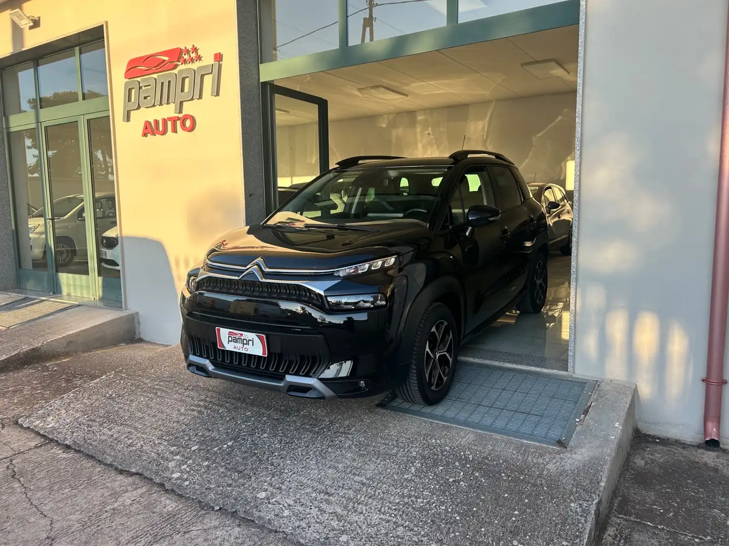 Citroen C3 Aircross C3 Aircross BlueHDi 120 S&S EAT6 Shine Pack Noir - 1