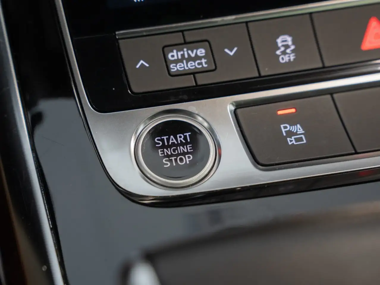 Audi Q8 photo Audi Q8