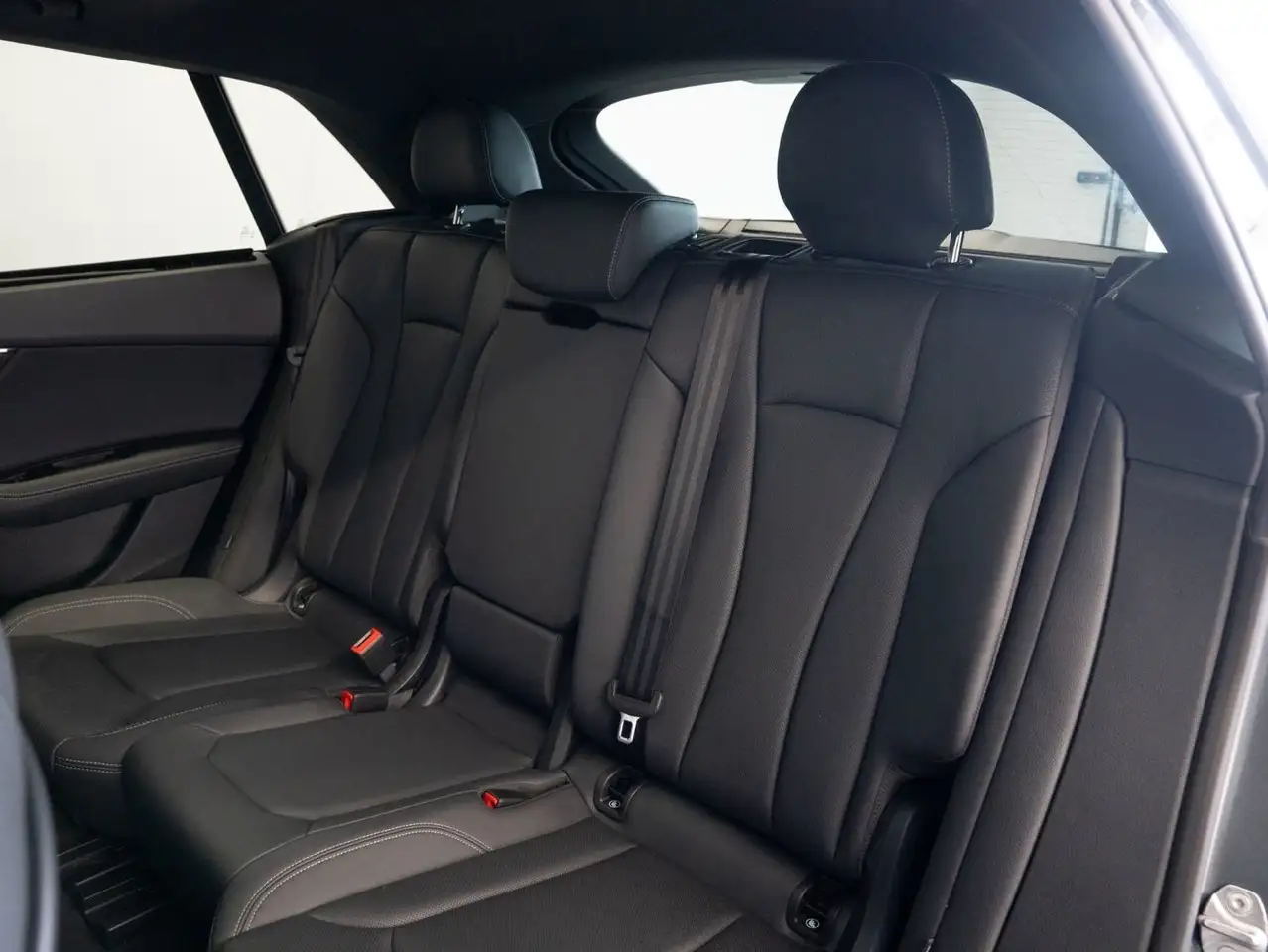 Audi Q8 photo Audi Q8
