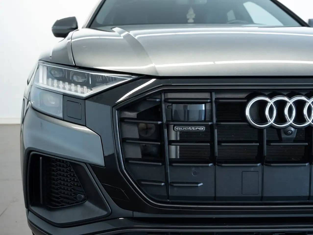 Audi Q8 photo Audi Q8