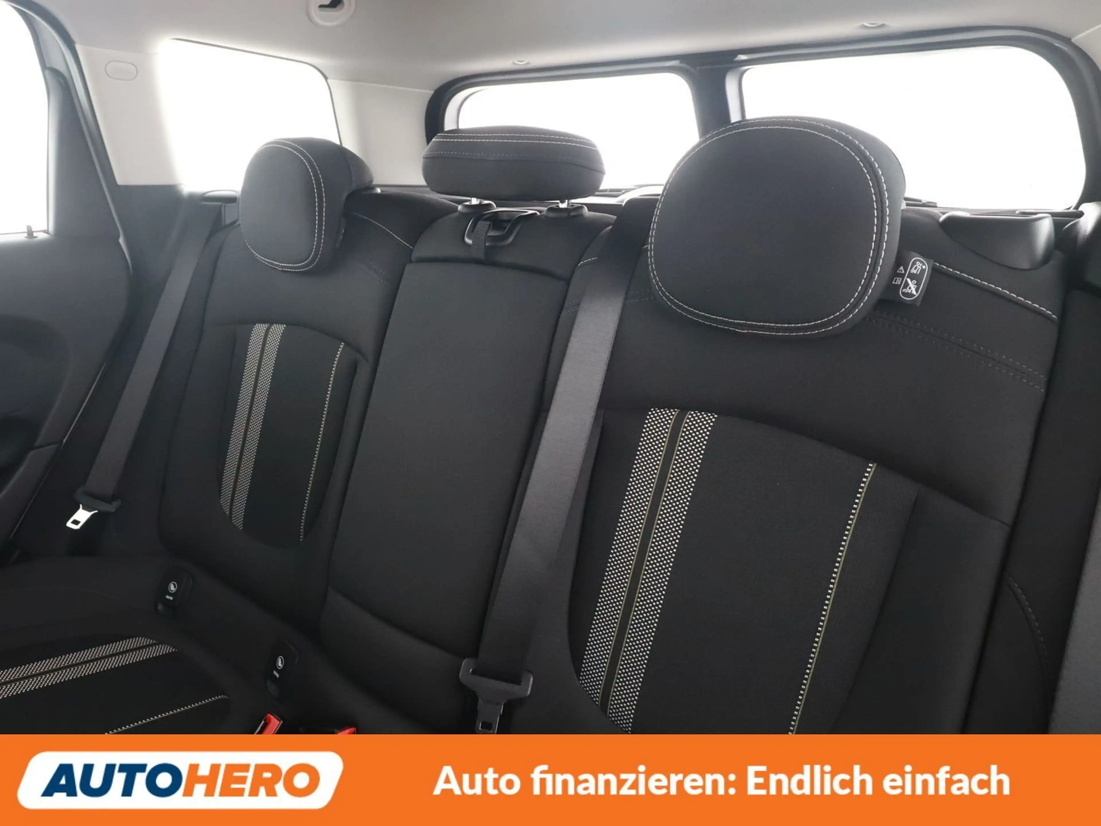 MINI Cooper S Clubman Cooper S — photo 14