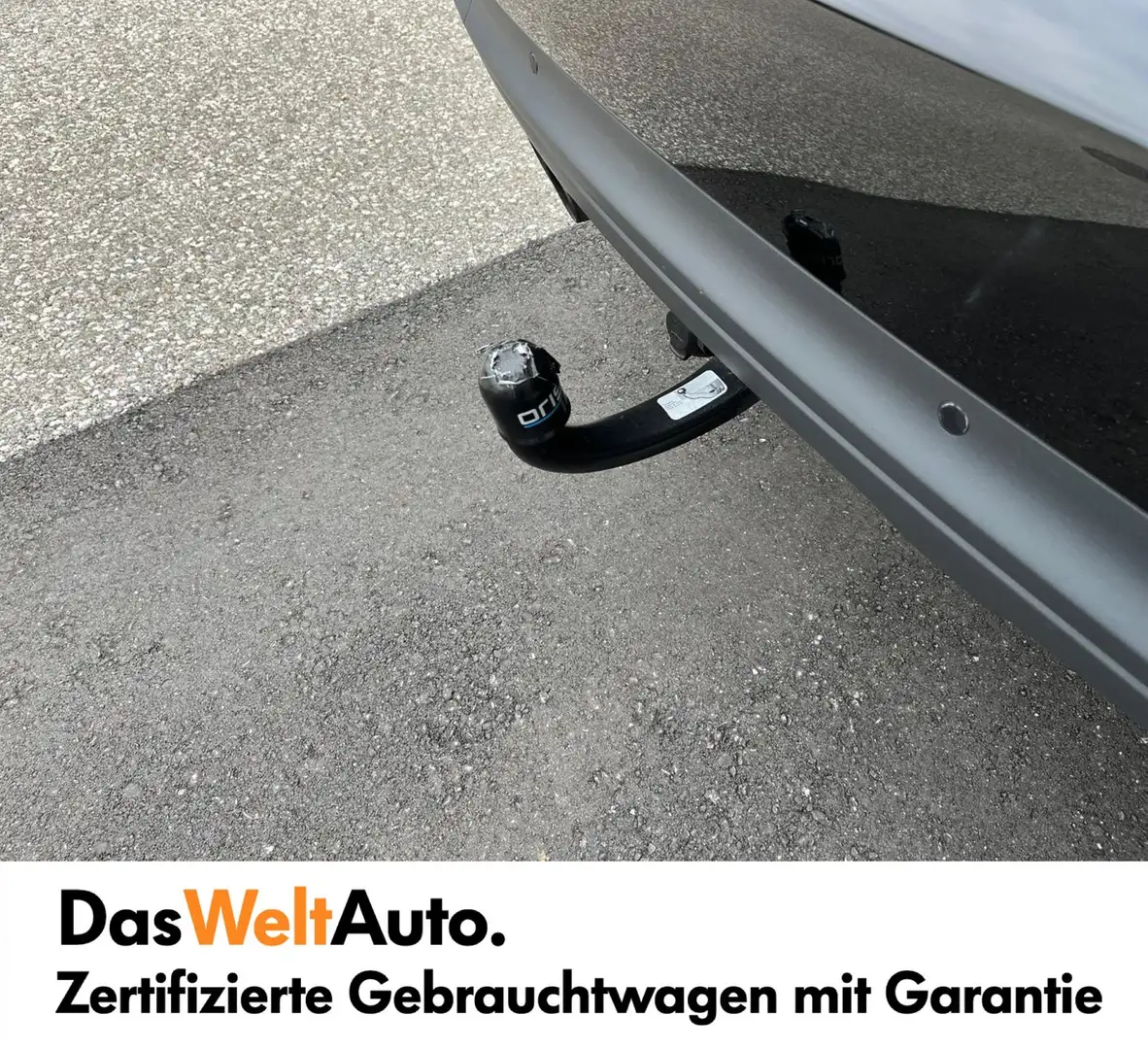 Audi Q3 2.0 TDI quattro Schwarz - 2