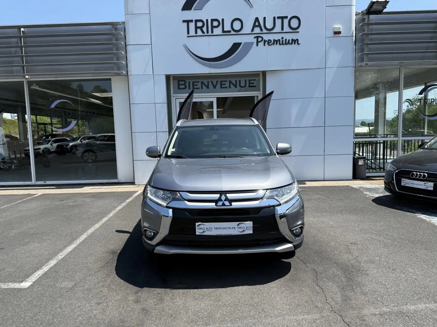 Mitsubishi Outlander Outlander 2.2 DI-D 4WD - 150 4x4 Intense Navi CAME Gris - 2