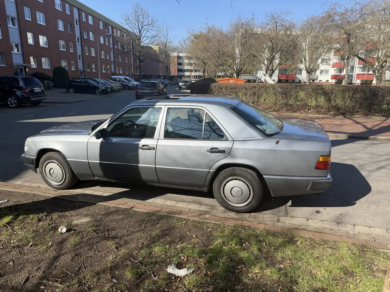Mercedes-Benz E 200 Automatik, foto 3