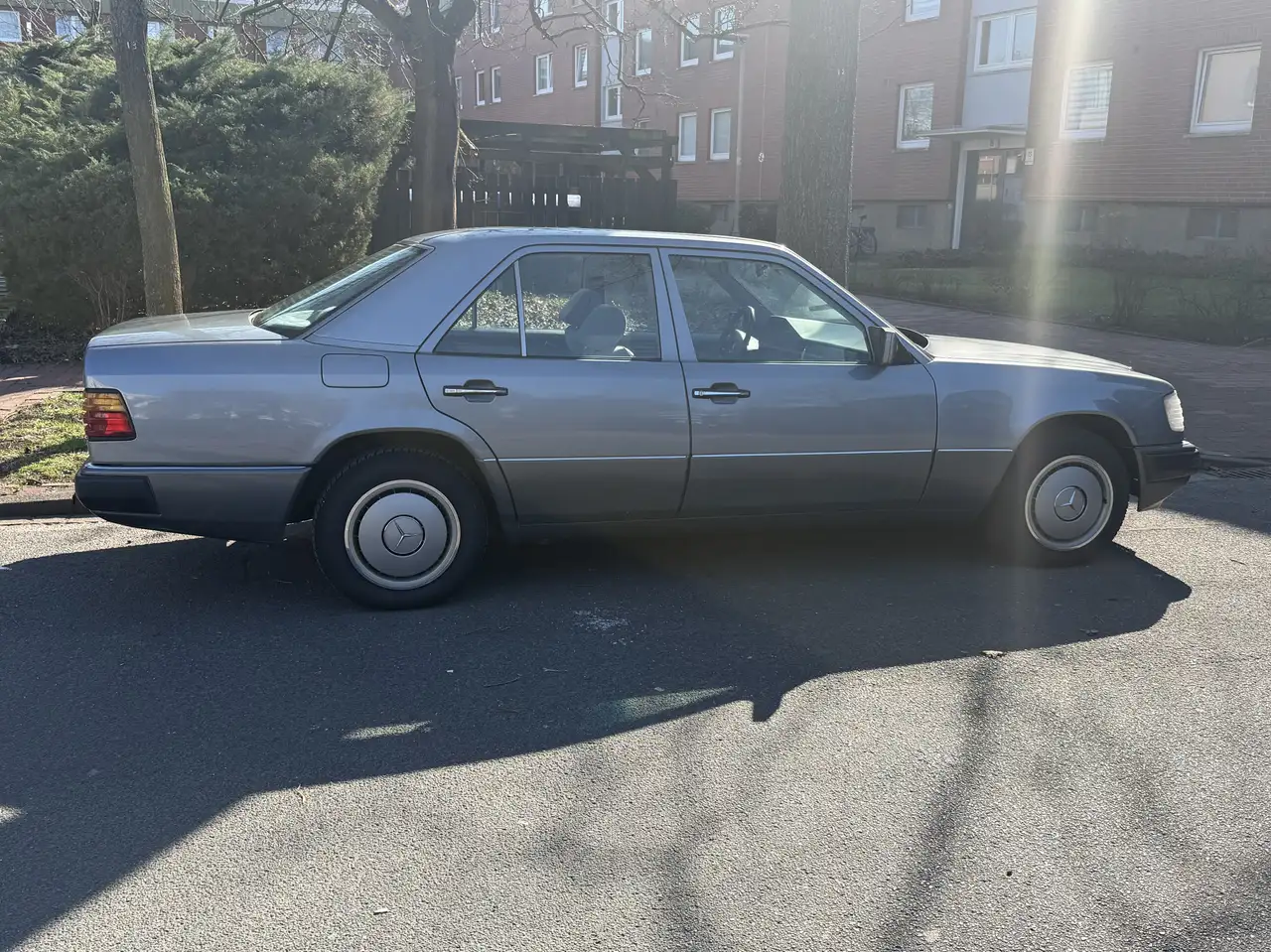 Mercedes-Benz E 200 Automatik, foto 6