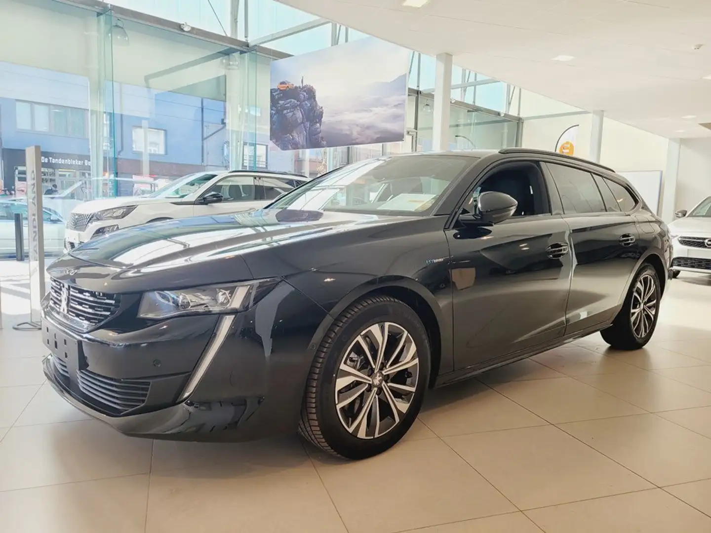 Peugeot 508 Plug-In Hybrid Allure e-EAT8 - 1