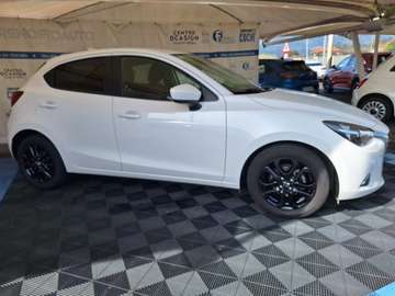 1.5 Skyactiv-g Black Tech Edition 66kW