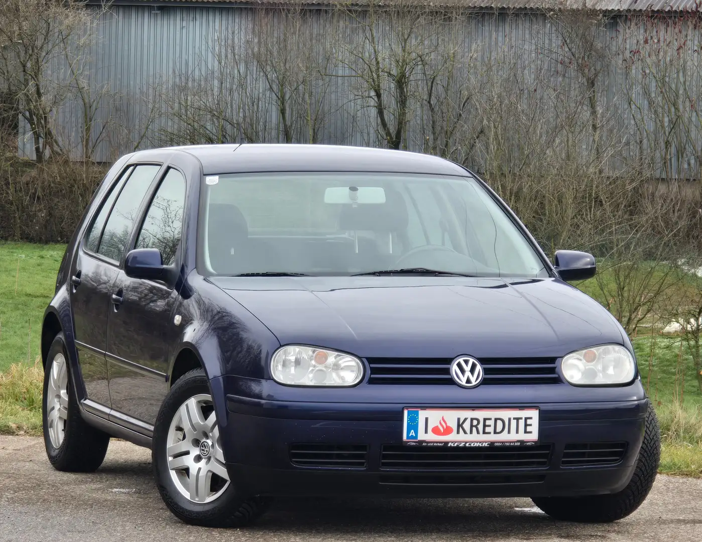Volkswagen Golf Comfortline 1,9 Top* Kredit* Klima* Wenig KM* Bleu - 2
