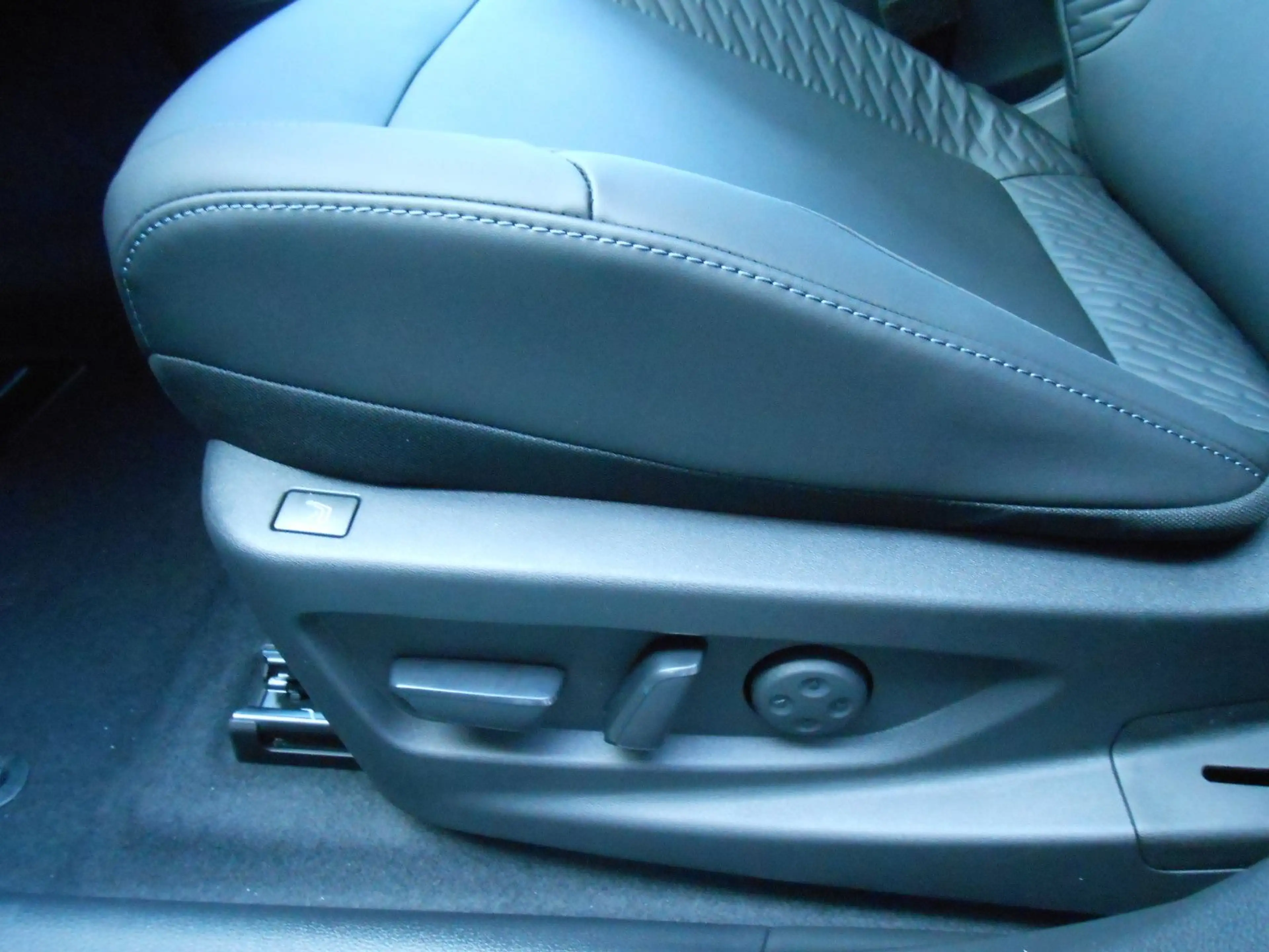 Nissan Leaf 75kWh Evolve*PGD*Bose*622km Reichweite — photo 11