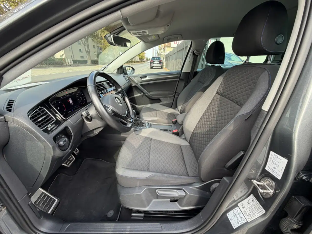 Volkswagen Golf Standard Model — photo 5