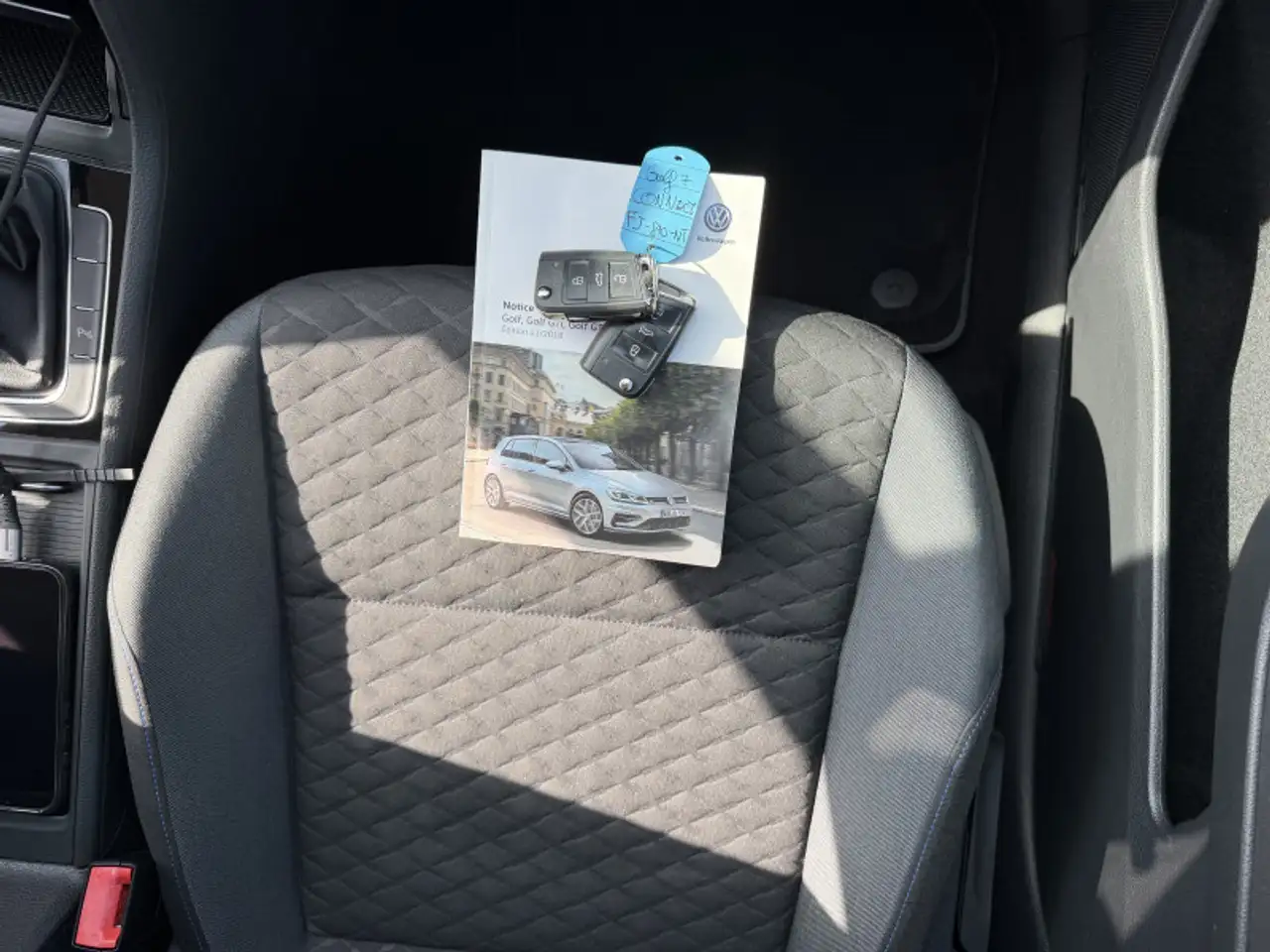 Volkswagen Golf Standard Model — photo 19
