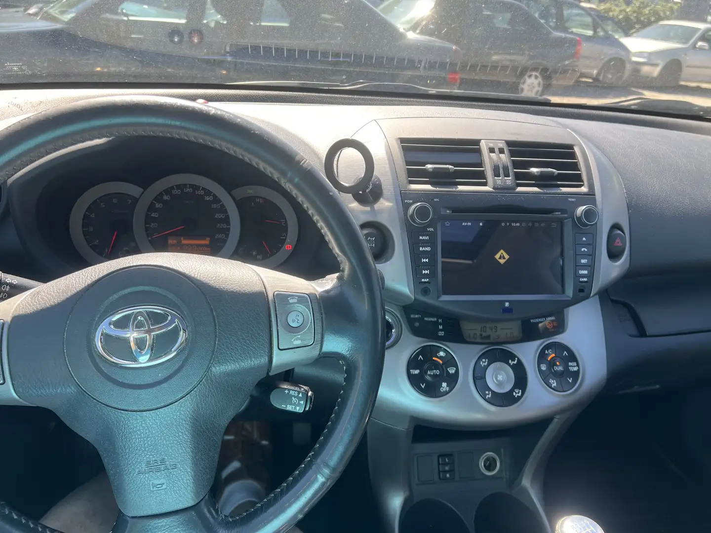Toyota RAV 4 2.2 D-CAT 4x4 Executive Gris - 2