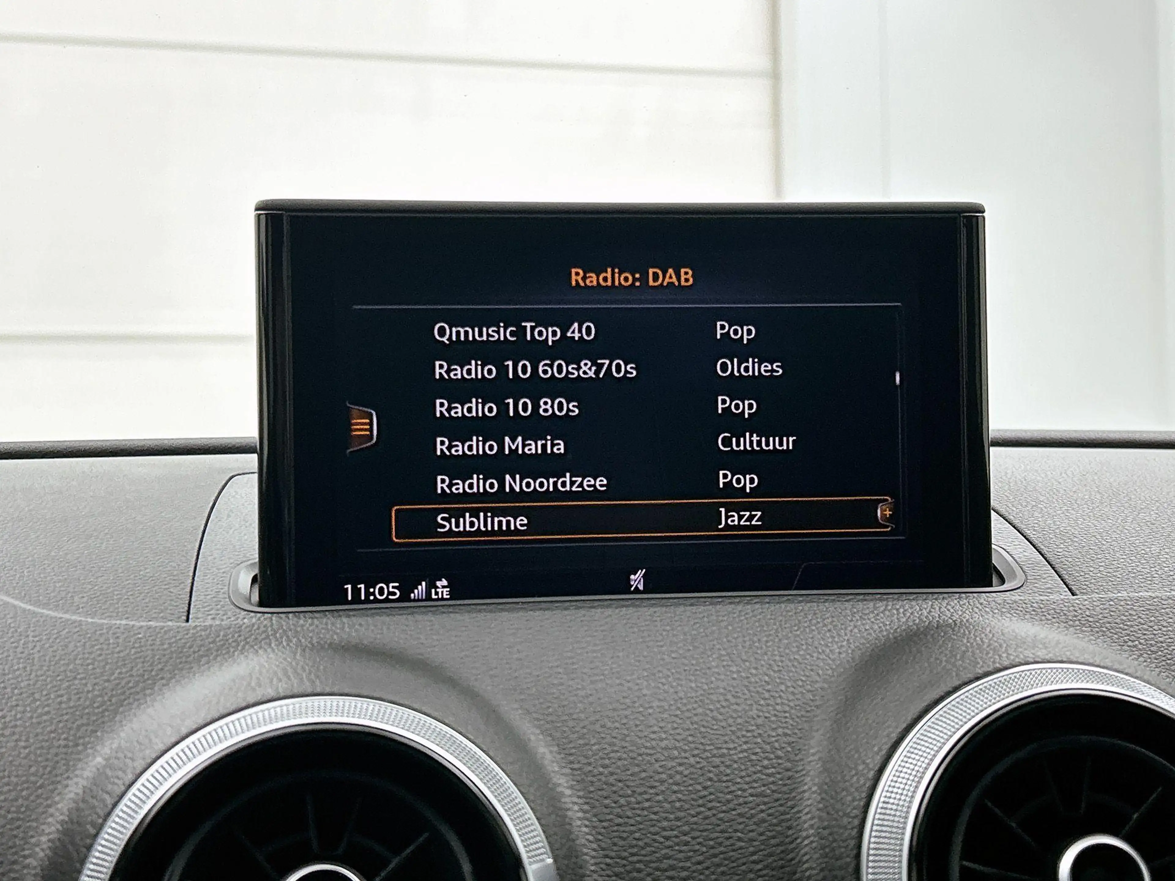 Audi RS3 A3 Limousine 2.5 TFSI quattro | Bang & Olufsen | S — photo 8
