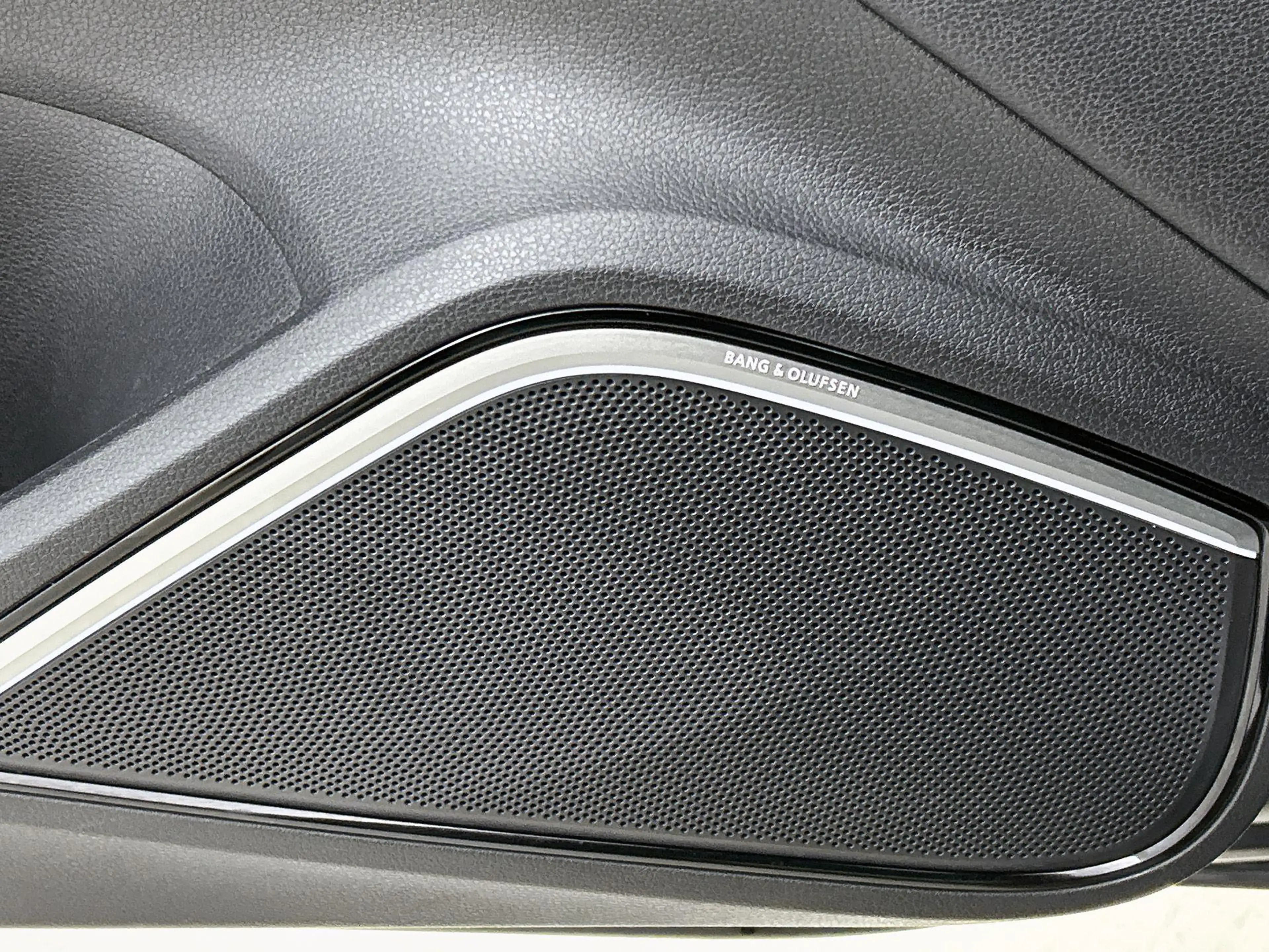 Audi RS3 A3 Limousine 2.5 TFSI quattro | Bang & Olufsen | S — photo 14