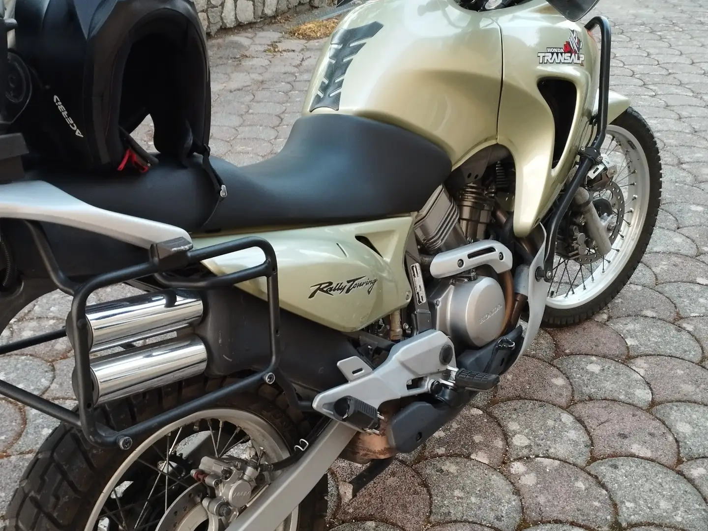 Honda XL 650 Bronzová - 2