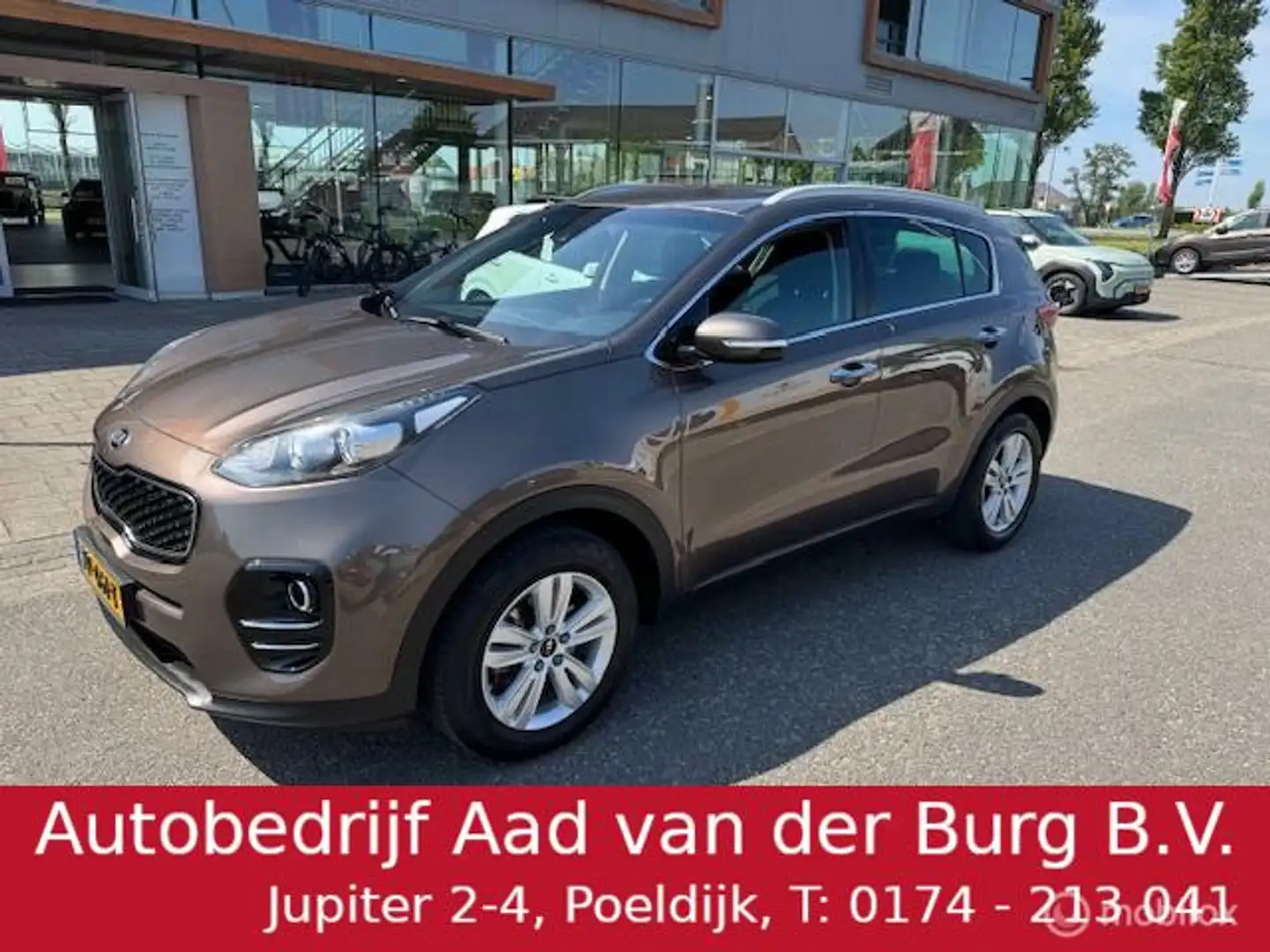 Kia Sportage 1.6 GDI DynamicLine , Navigatie , Achteruit rij Ca Marrone - 1