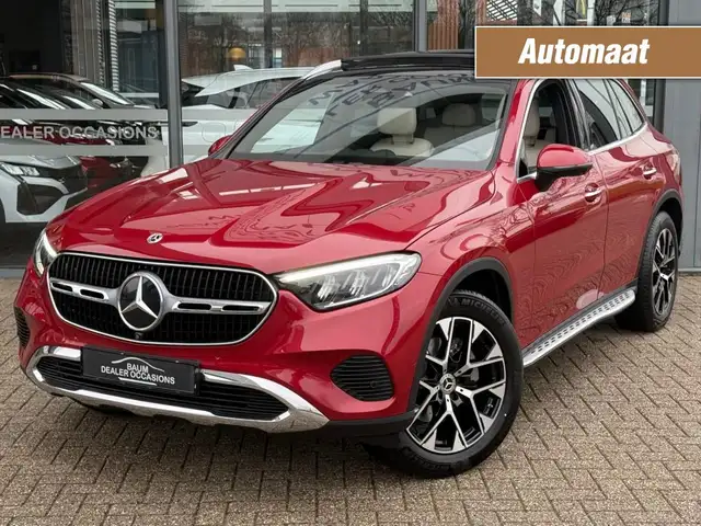 Mercedes-Benz GLC 220 300DE 4MATIC AMG LINE PANORAMA LEER NAVI PDC360GR.