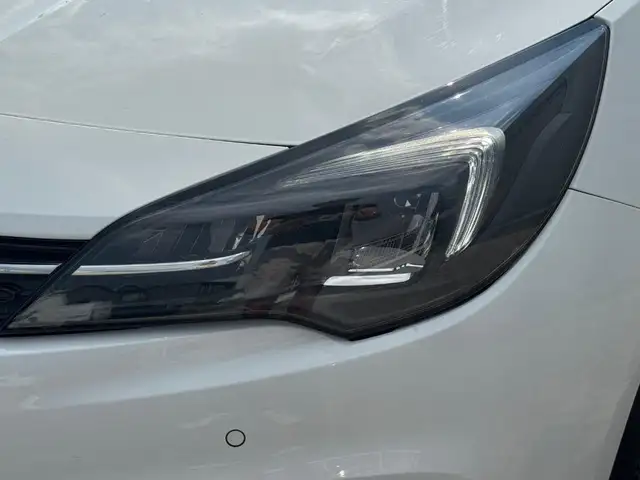 Opel Astra view 14
