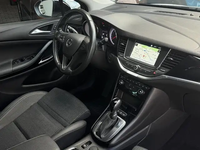 Opel Astra view 9