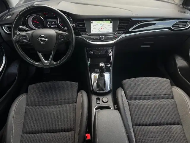Opel Astra view 6