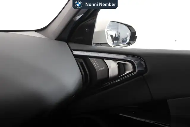 BMW X3 view 10