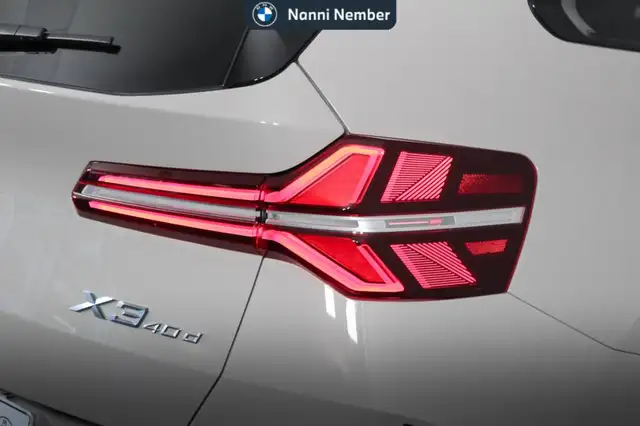 BMW X3 view 6