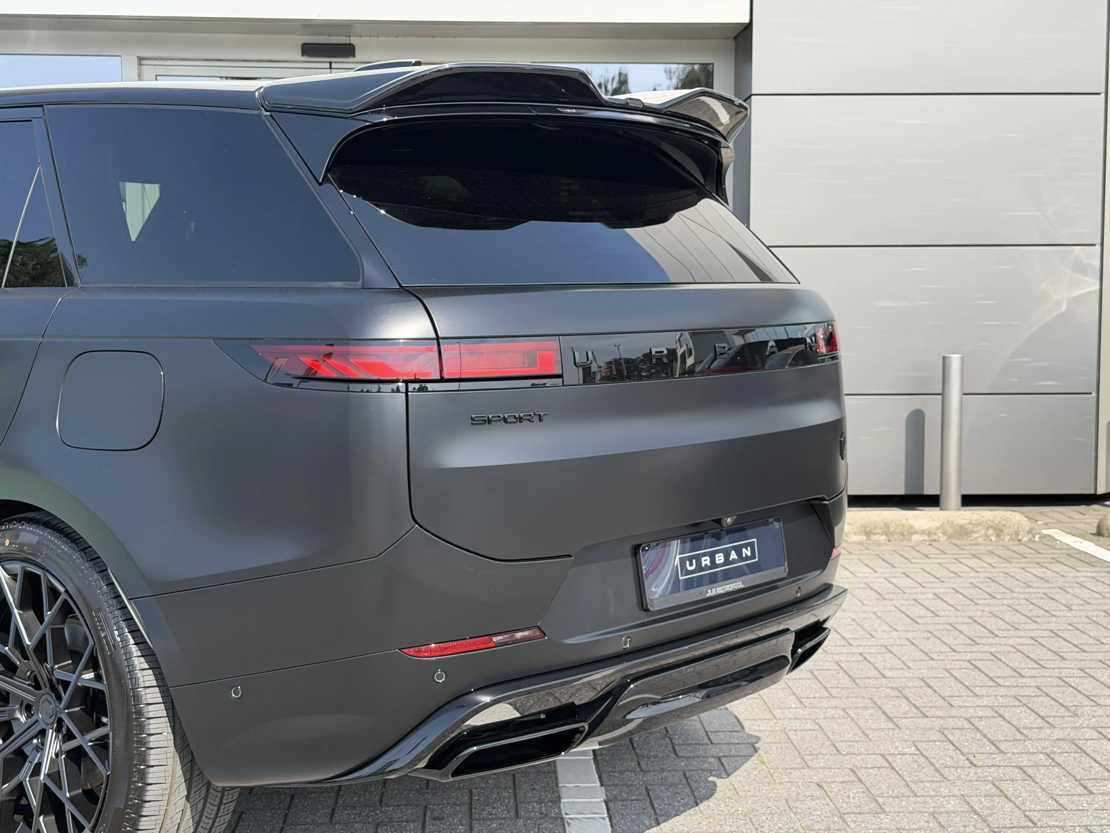 Land Rover Range Rover Sport P460e // U R B A N // MATTE PPF — photo 6