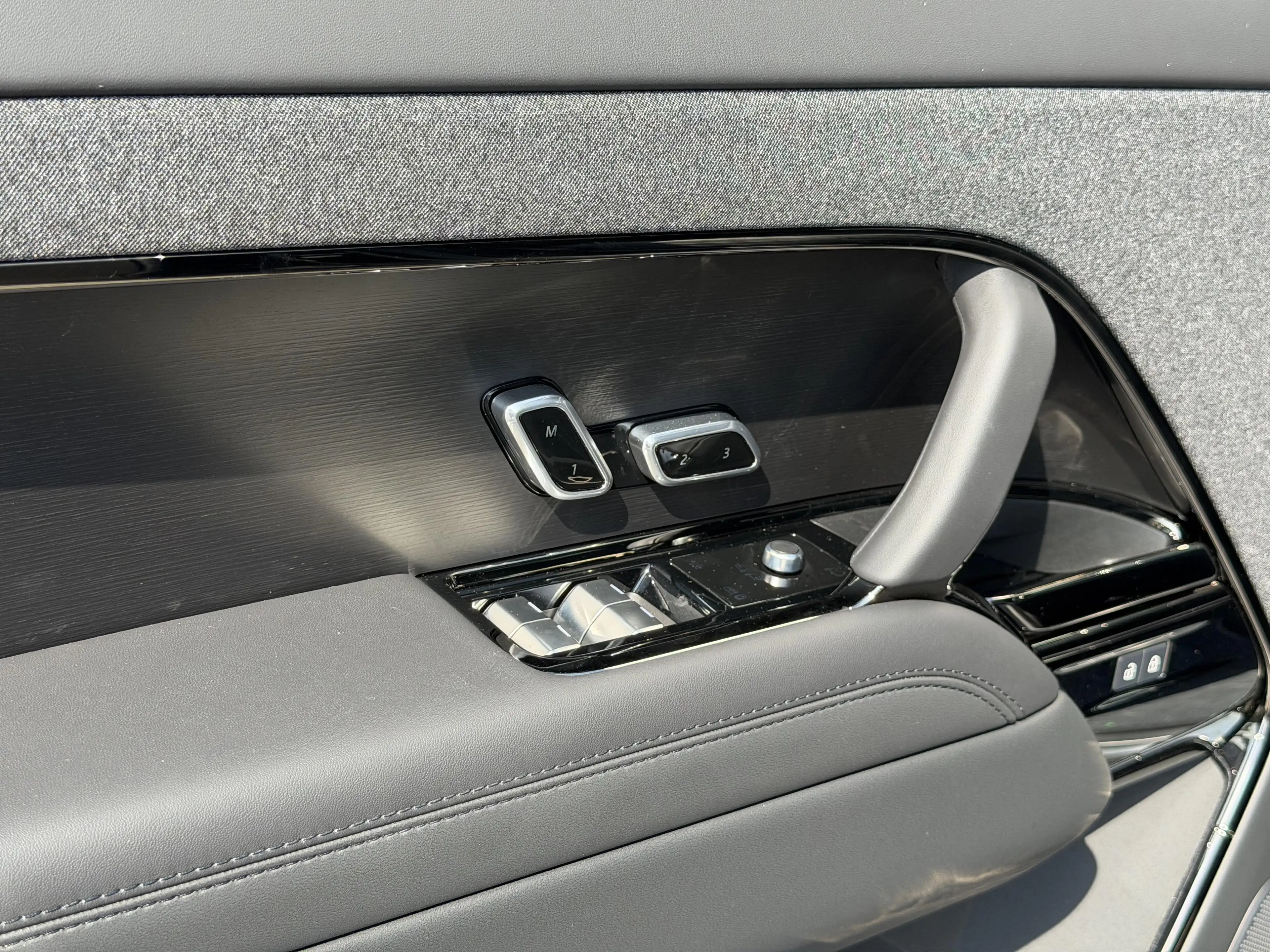 Land Rover Range Rover Sport P460e // U R B A N // MATTE PPF — photo 12