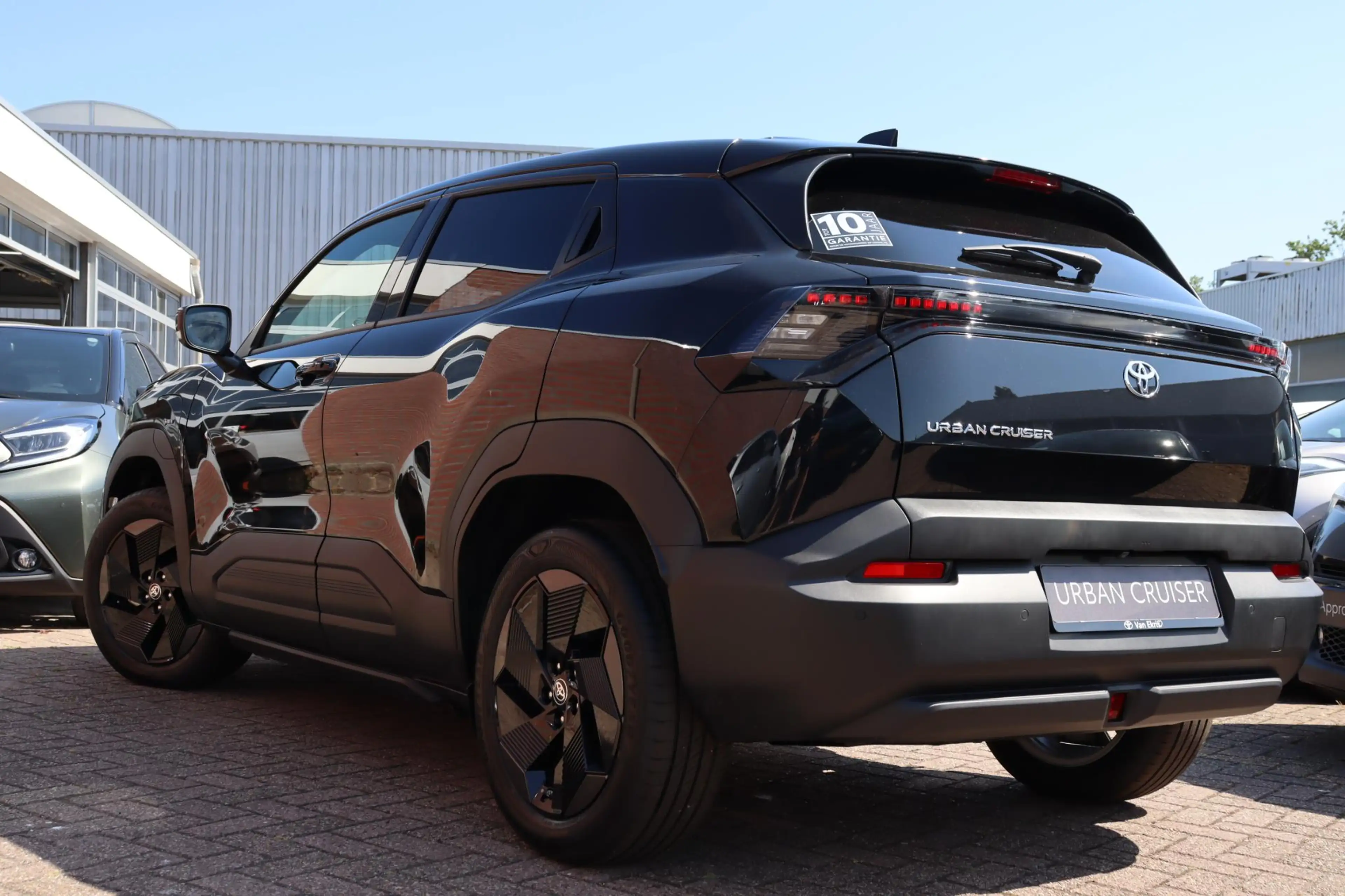 Toyota Urban Cruiser Dynamic 61 kWh | Nieuw, in mei leverbaar met €1500 — photo 5