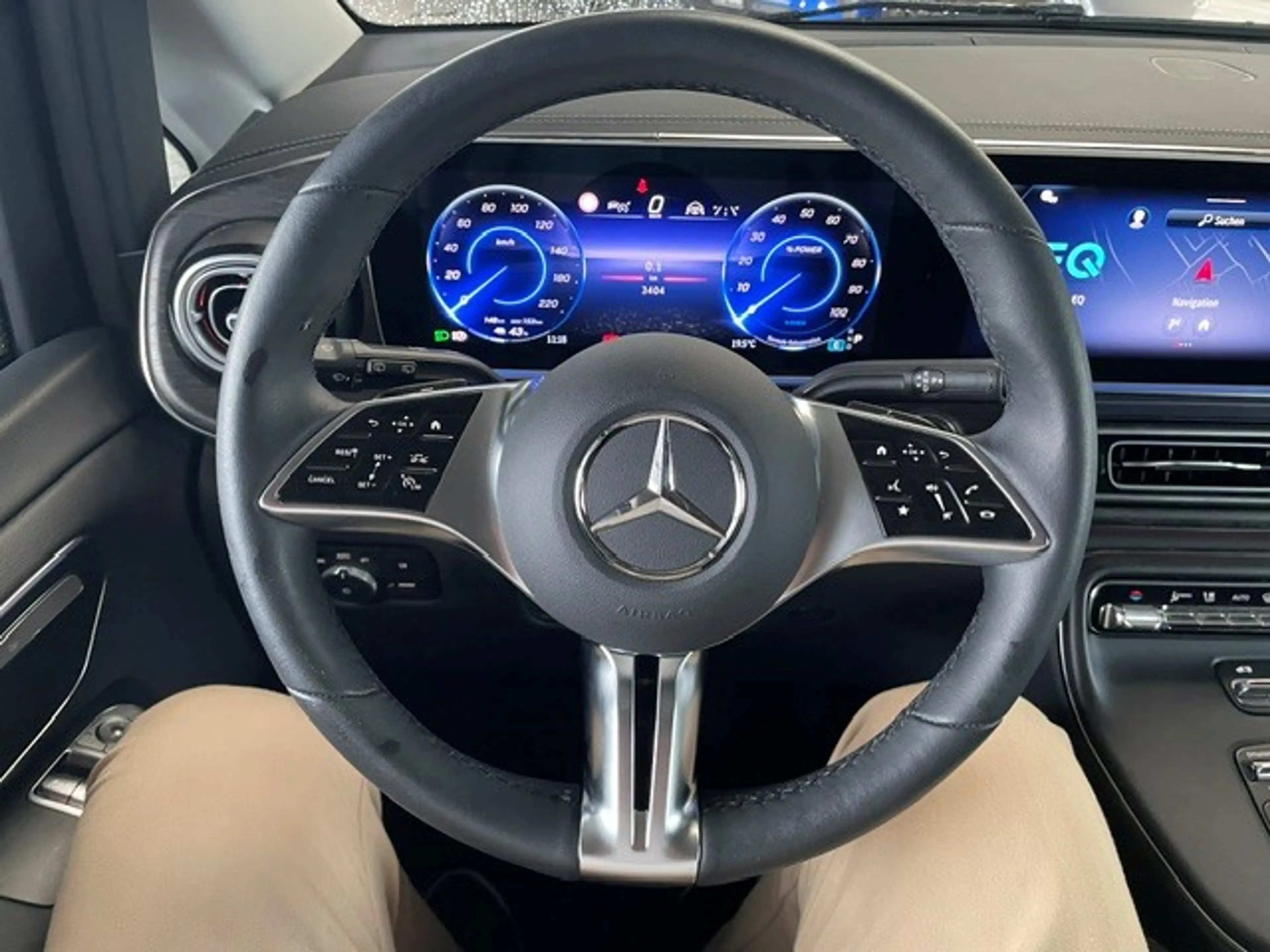 Mercedes-Benz EQV 300 EXTRALANG/AMG/AIRMATIC/MBUX/360°/DISTRONIC/LEDER — photo 14