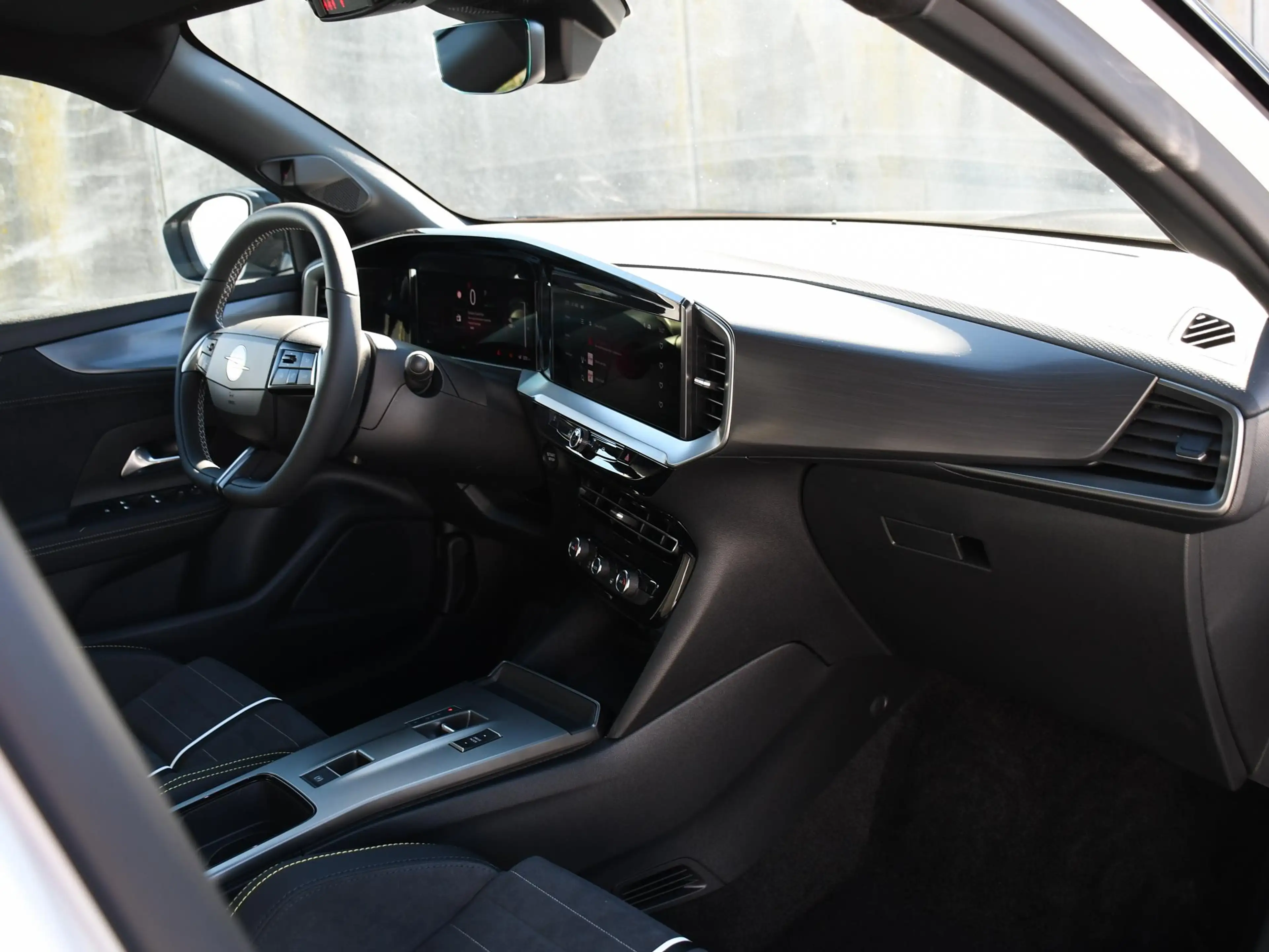 Opel Mokka-E Electric GSE 54kWh 280pk Automaat STOELVERWARMING — photo 13