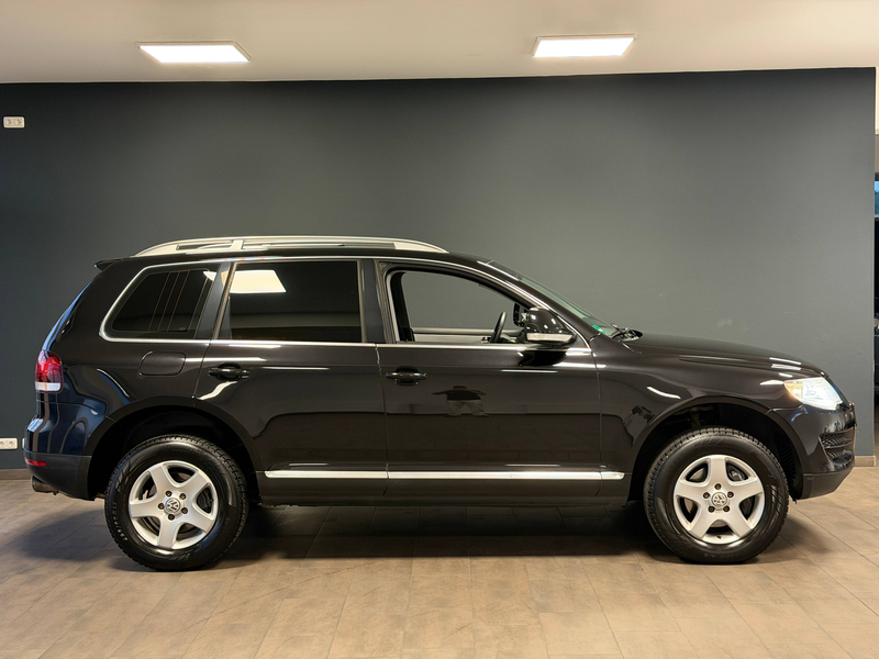 Volkswagen Touareg 3.0 V6 TDI /LEDER/AHK/PDC/NAVI/RFK/XENON — photo 7