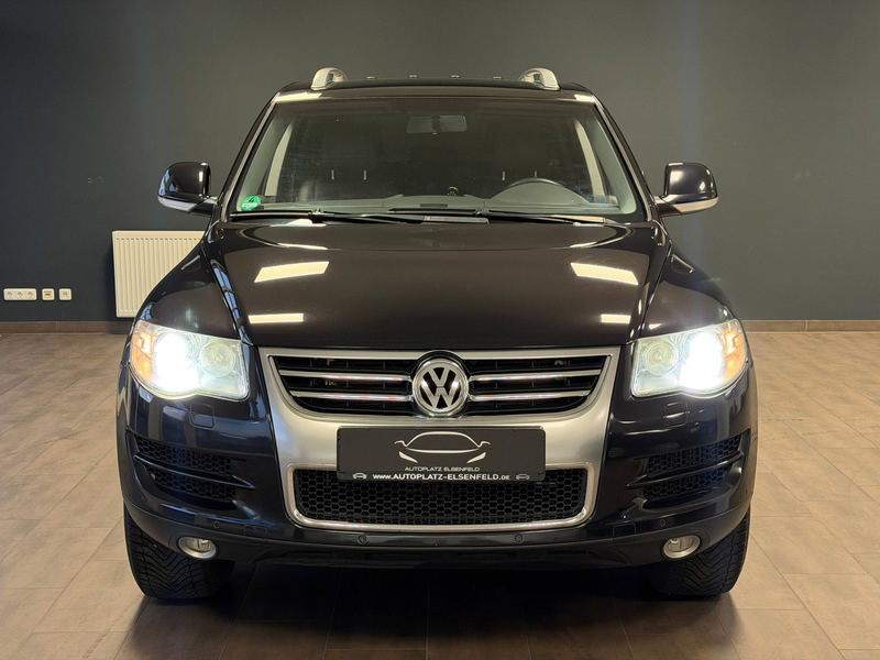 Volkswagen Touareg 3.0 V6 TDI /LEDER/AHK/PDC/NAVI/RFK/XENON — photo 4