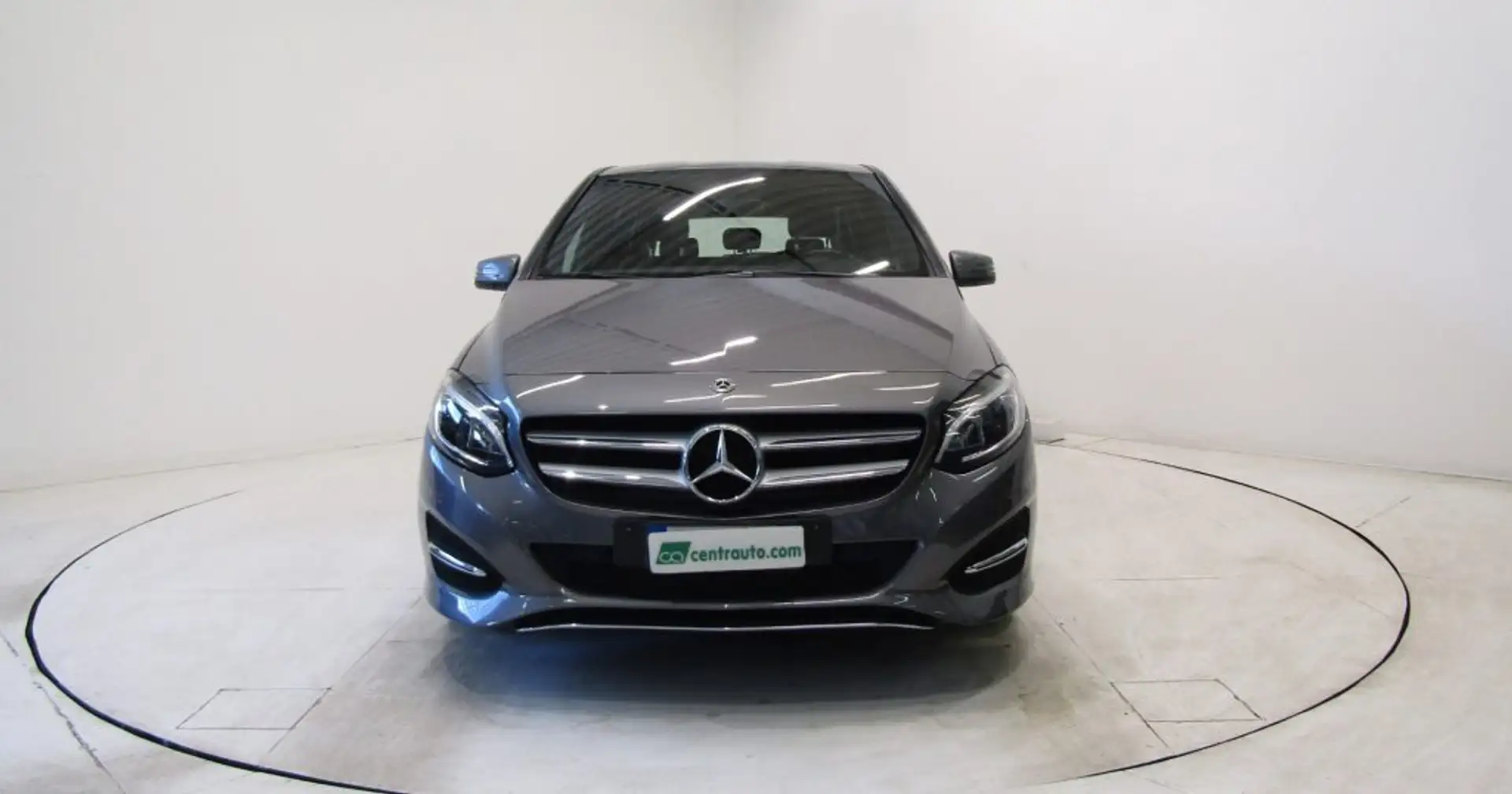 Mercedes-Benz B 180 180I Aut. 5p Executive * PELLE * OK NEOPATENTATI * Gris - 2