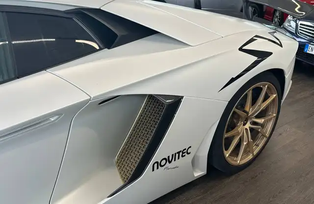 Lamborghini Aventador view 6