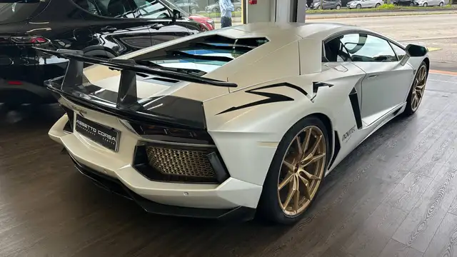 Lamborghini Aventador view 22