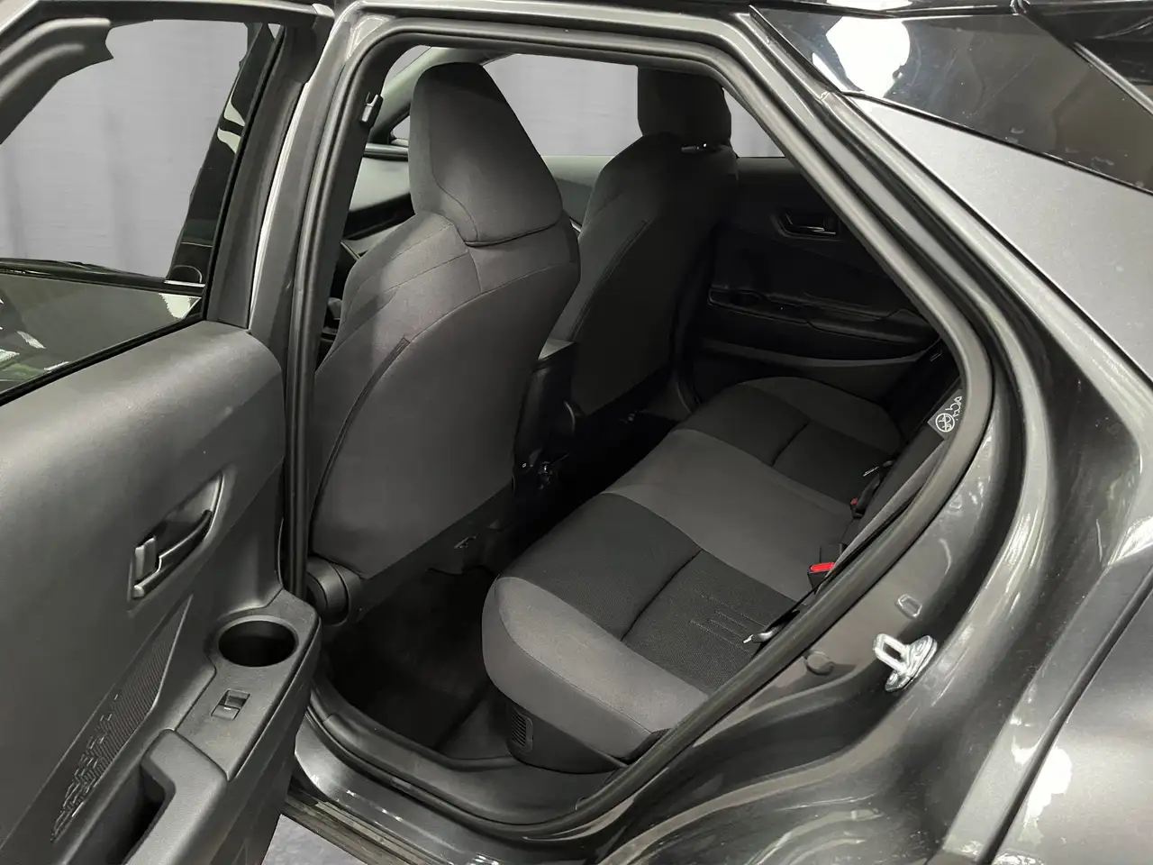 Toyota C-HR 2,0 l Plugin 6