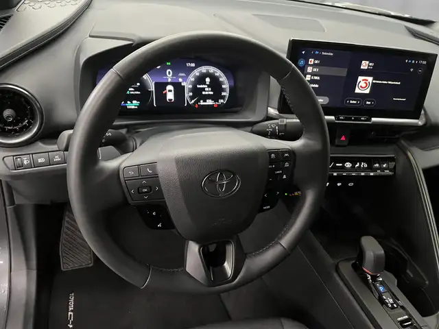 Toyota C-HR view 9