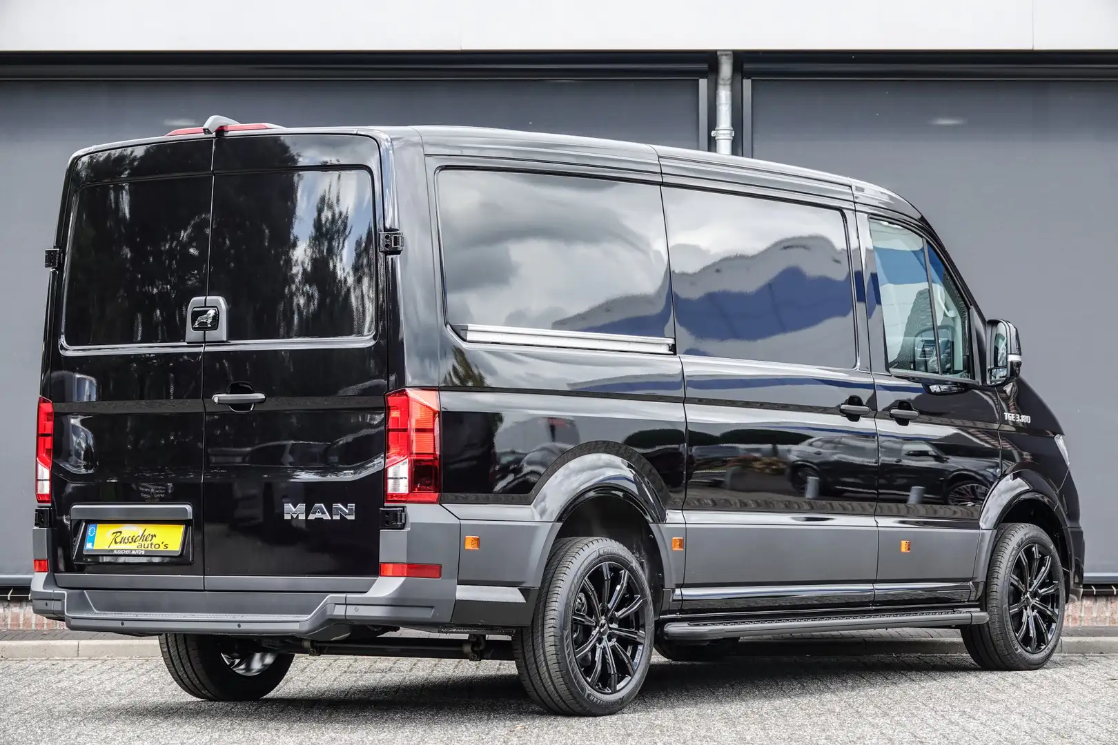 MAN TGE 35 | 177Pk Aut. | 3.180 | L3H2 | 2x schuifdeur | 1 Black - 2