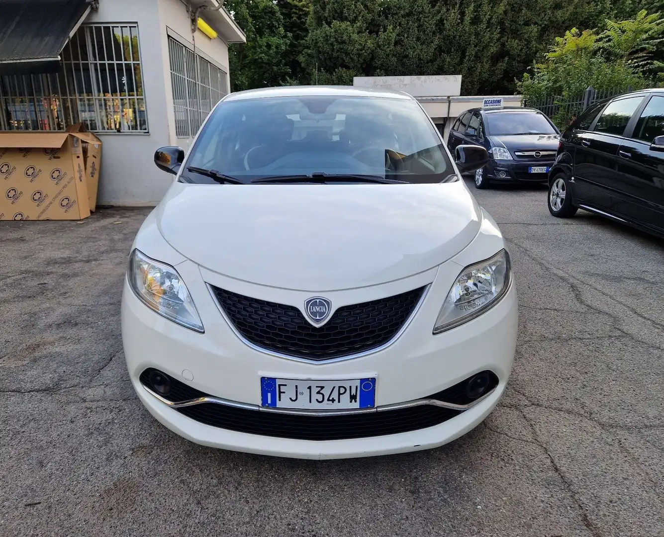 Lancia Ypsilon 1.2 Silver ecochic Gpl 69cv Bianco - 2