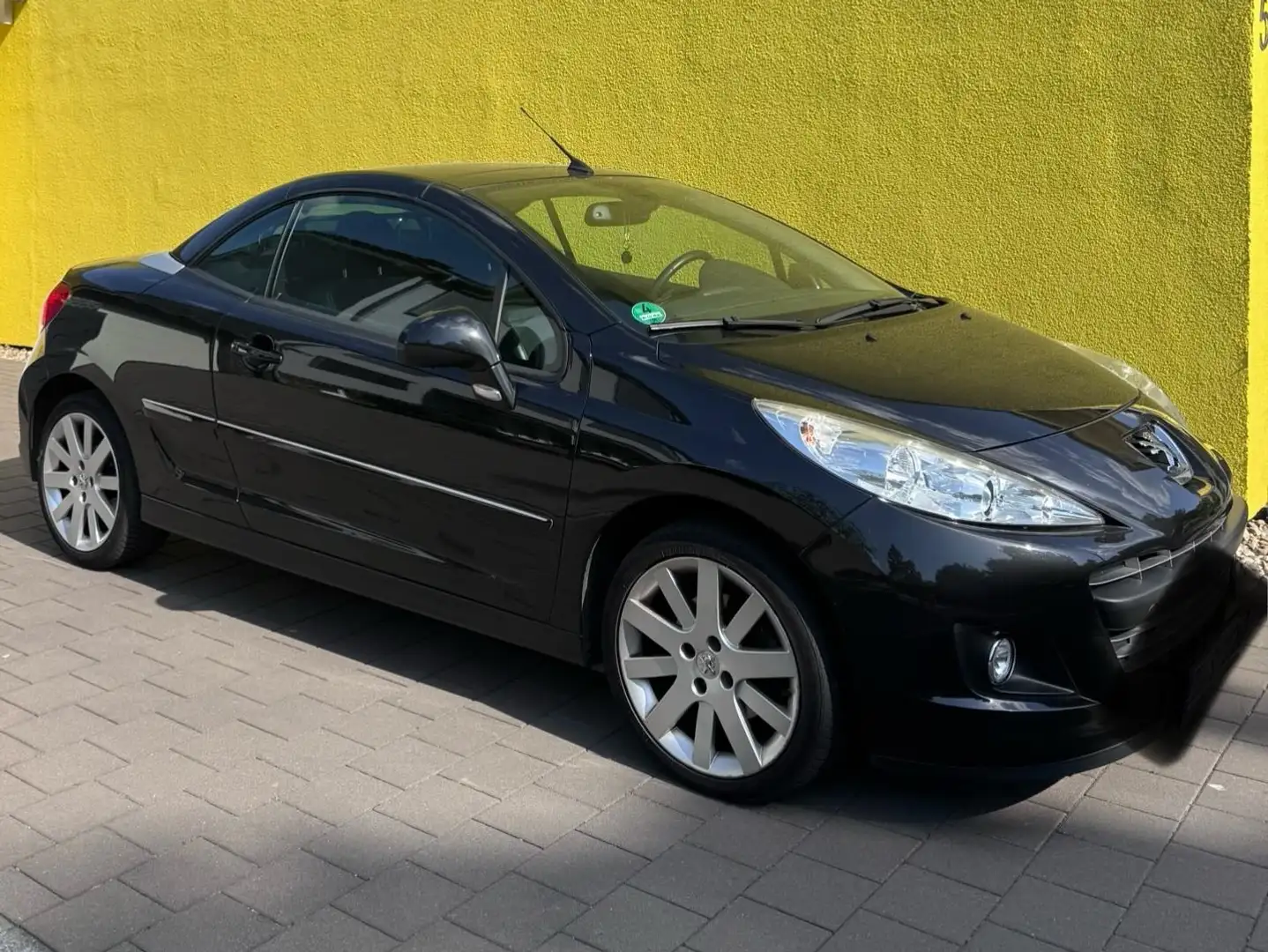 Peugeot 207 207 CC Schwarz - 2