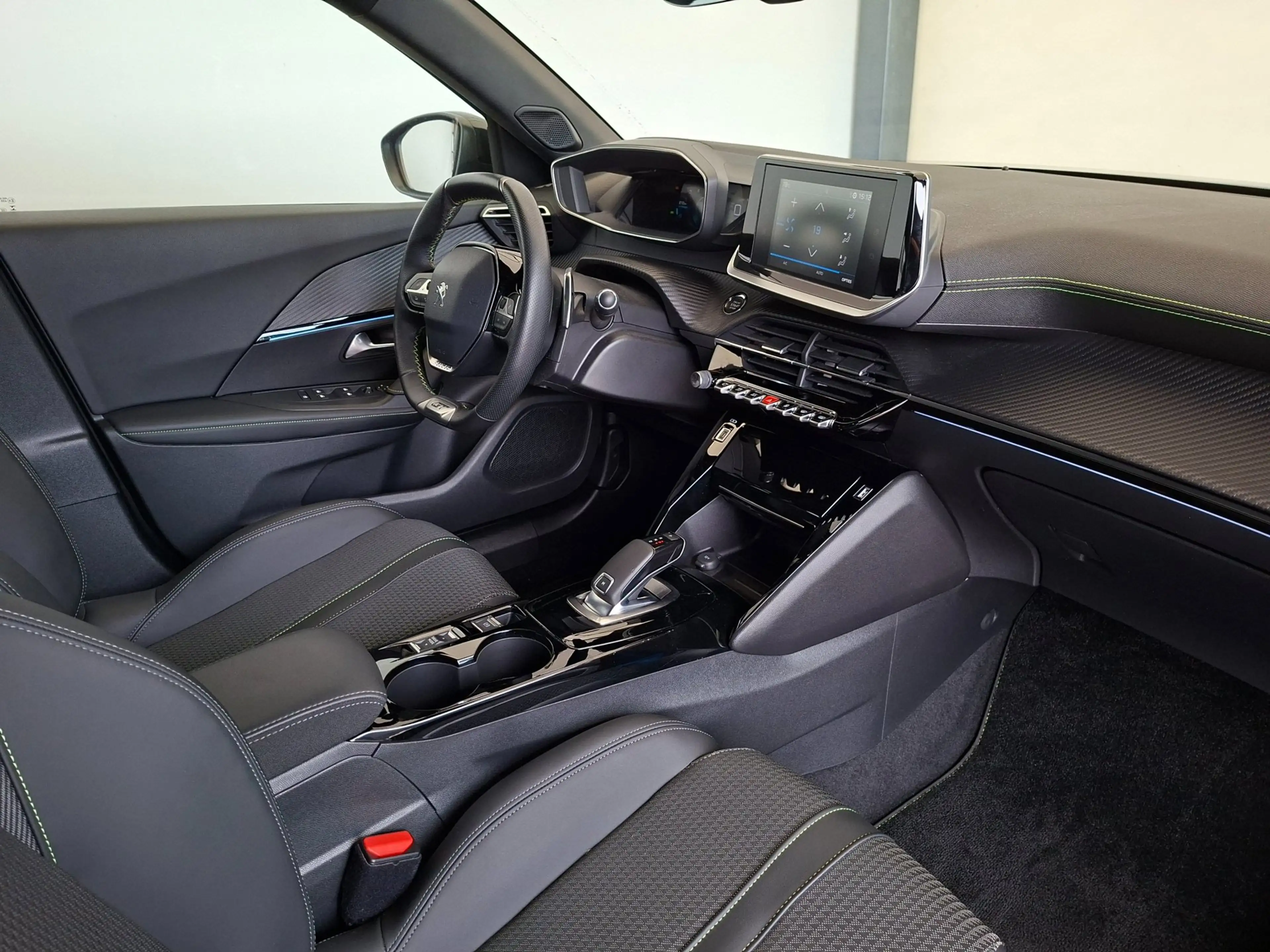 Peugeot 2008 1.2 PureTech GT-Line|Lage km stand|Digital dashboa — photo 3