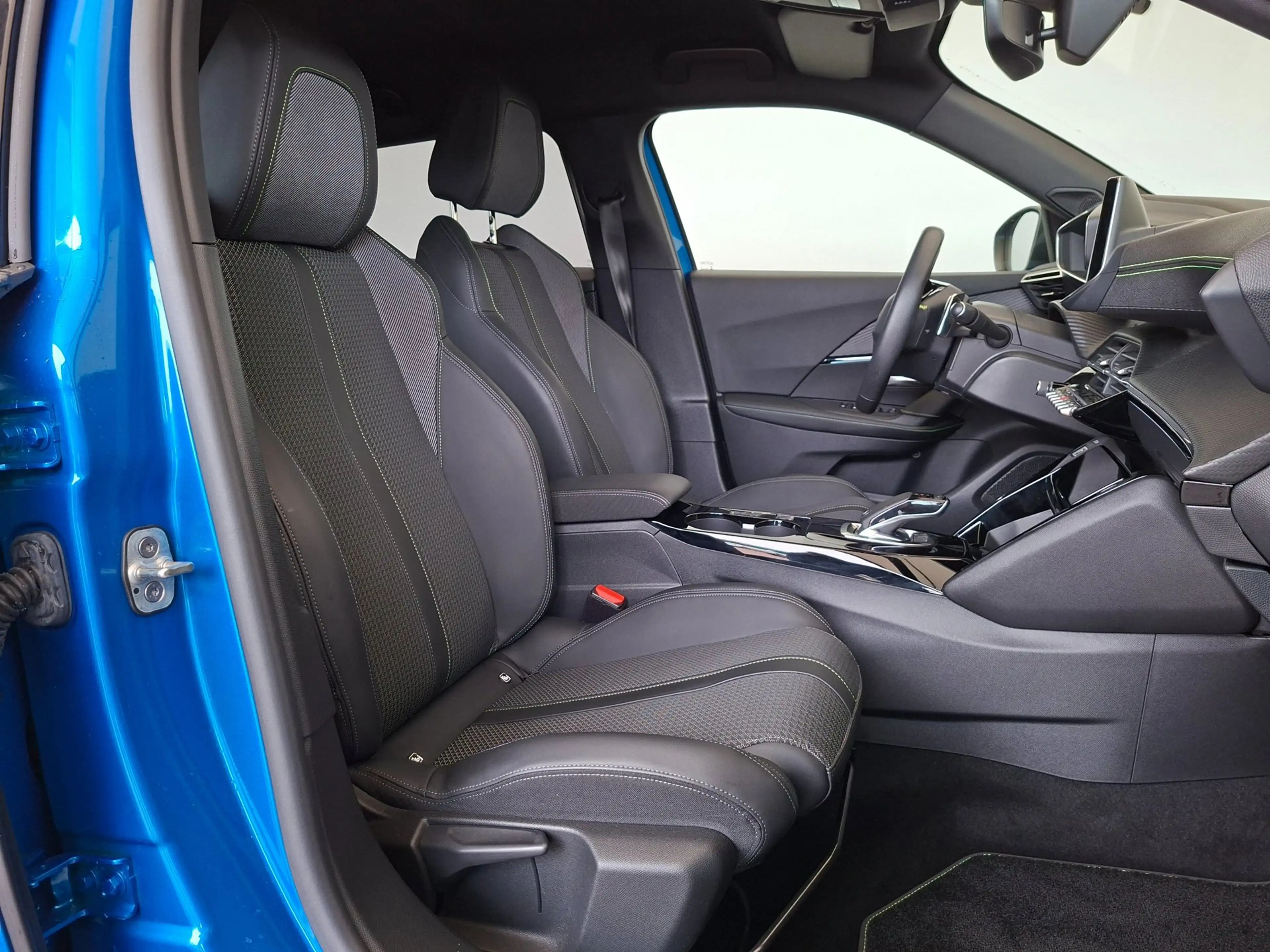 Peugeot 2008 1.2 PureTech GT-Line|Lage km stand|Digital dashboa — photo 4