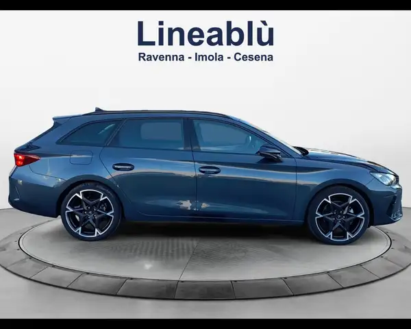 Cupra Leon view 6