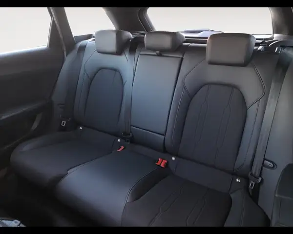 Cupra Leon view 13