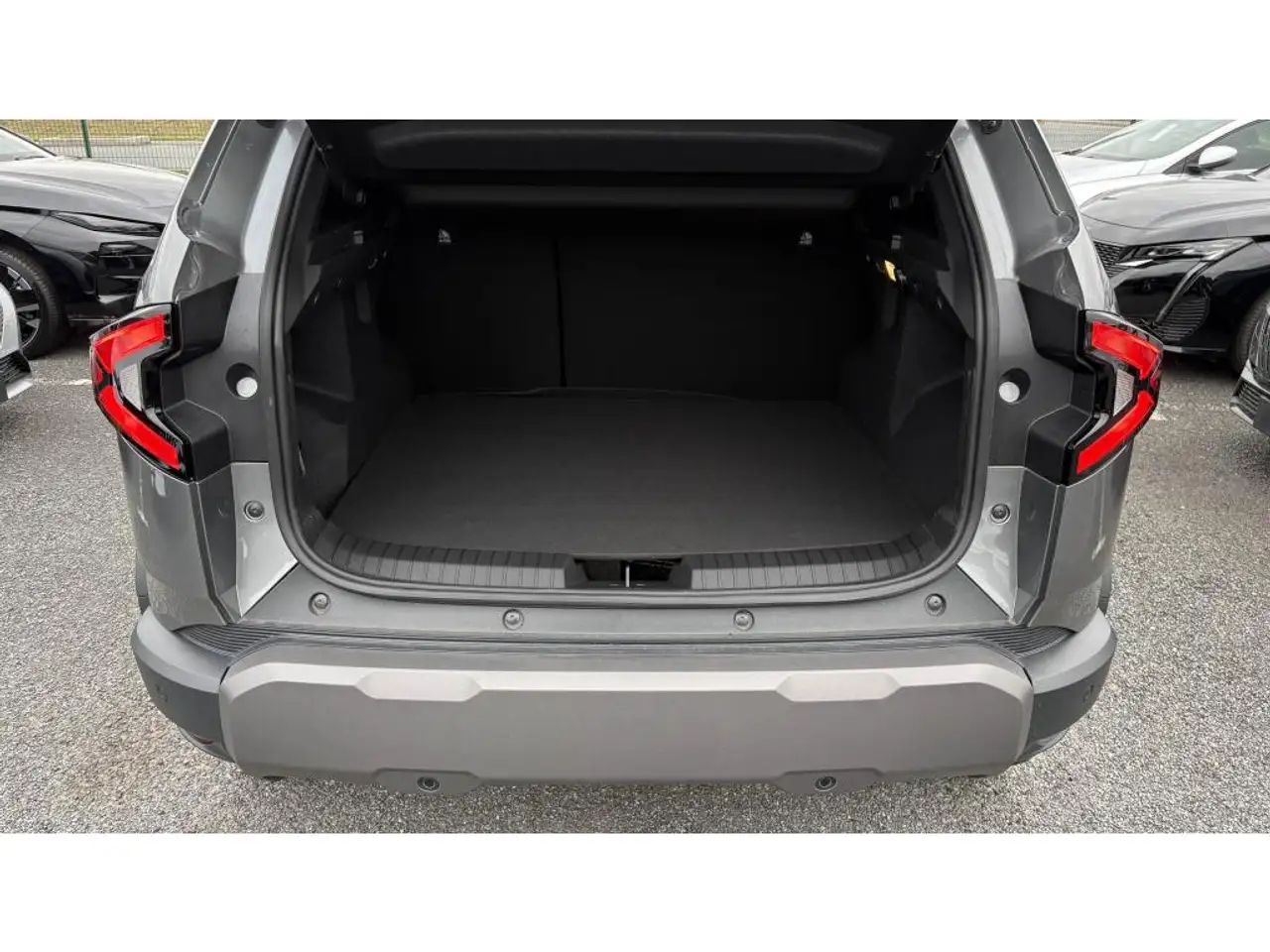 Dacia Duster — photo 21