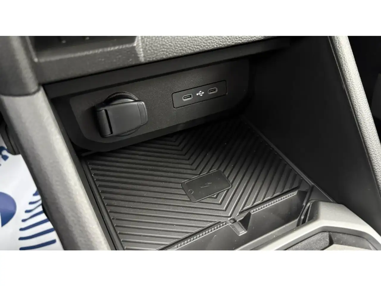 Dacia Duster — photo 16