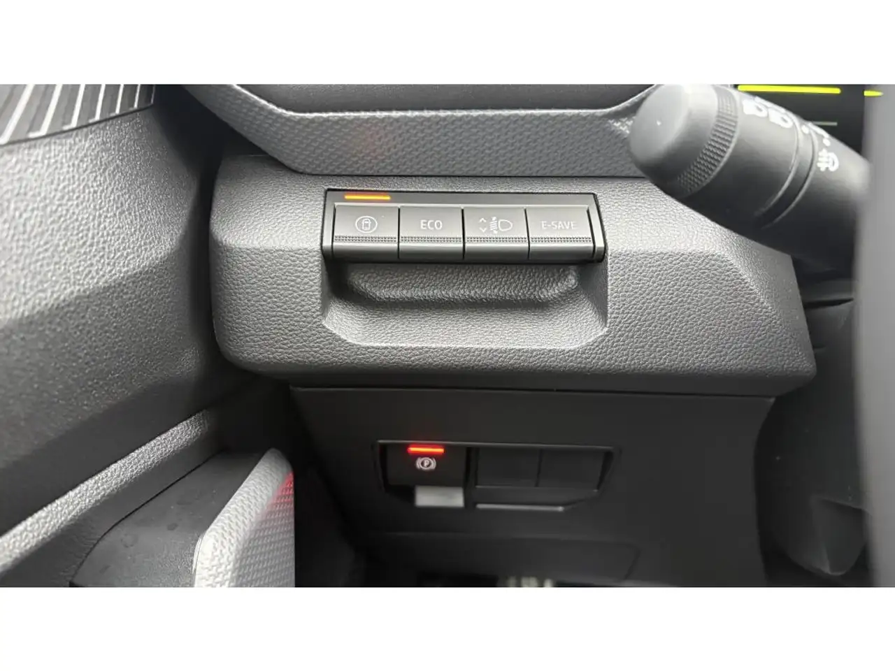 Dacia Duster — photo 12